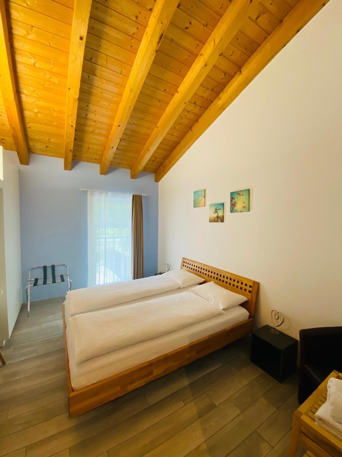 Agriturismo Regusci Camorino Exterior photo